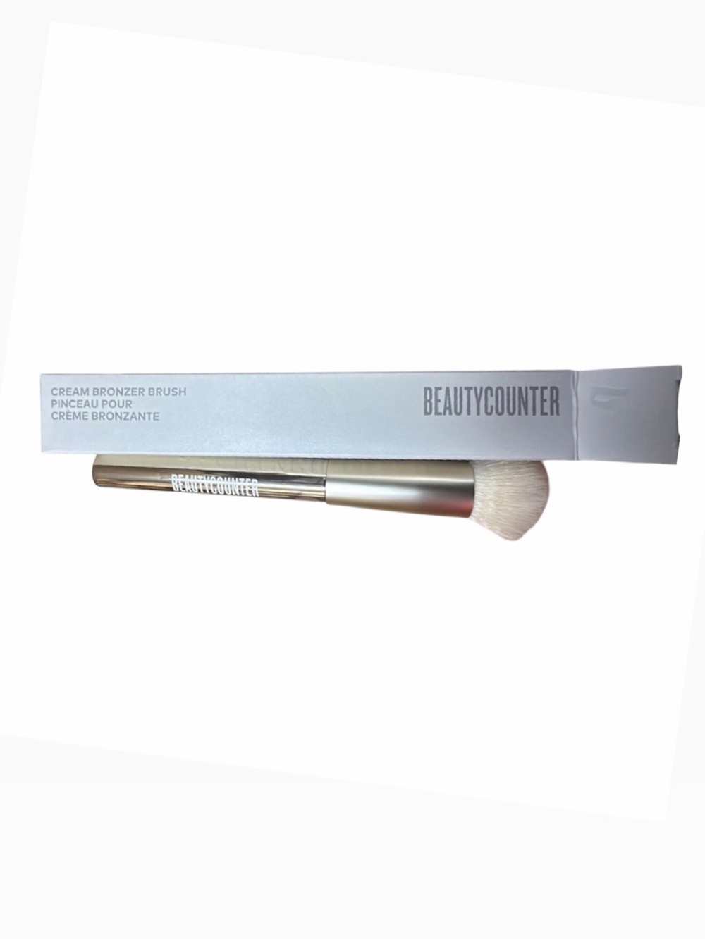 beautycounter Cream Bronzer Brush in White and Silver